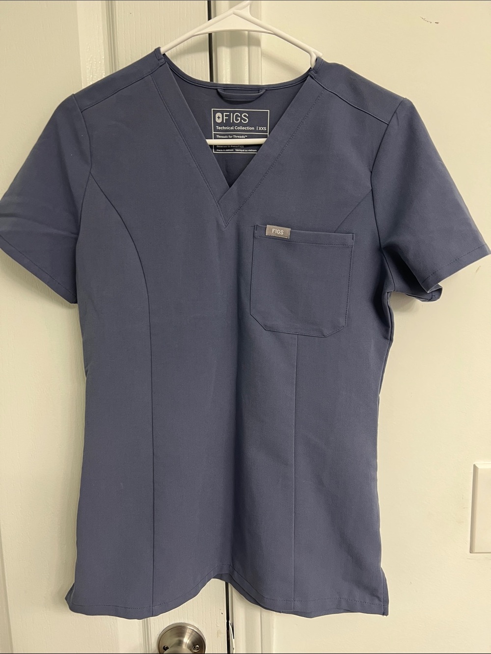 Figs Women's Slate Blue V-Neck Scrub Top